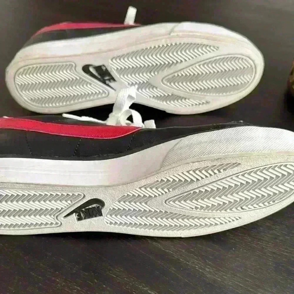 Nike Black and Red Men's Shoes EUC. Worn only once! - Picture 6 of 6